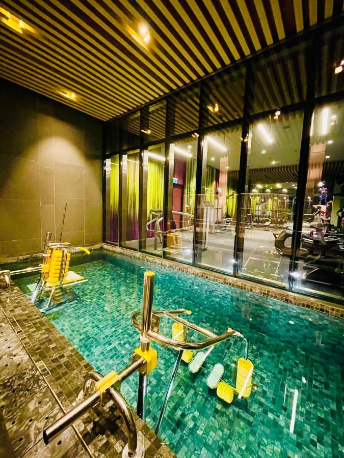 Tropicana The Residences Klcc Cozeestay Kuala Lumpur