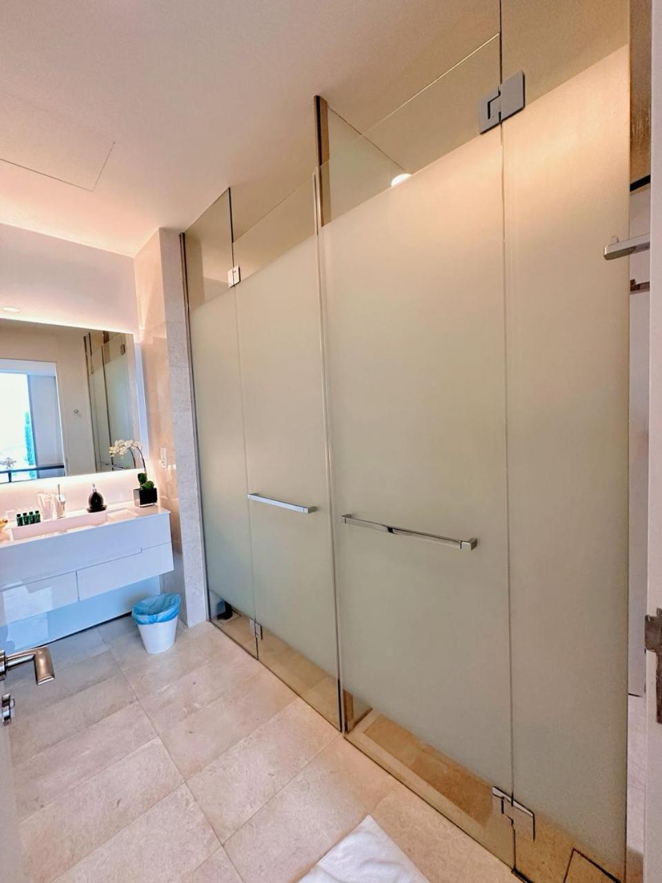 Tropicana The Residences Klcc Cozeestay Kuala Lumpur